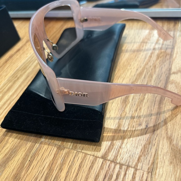 Dior Solight1 Oversized Sunglasses - Picture 6 of 11